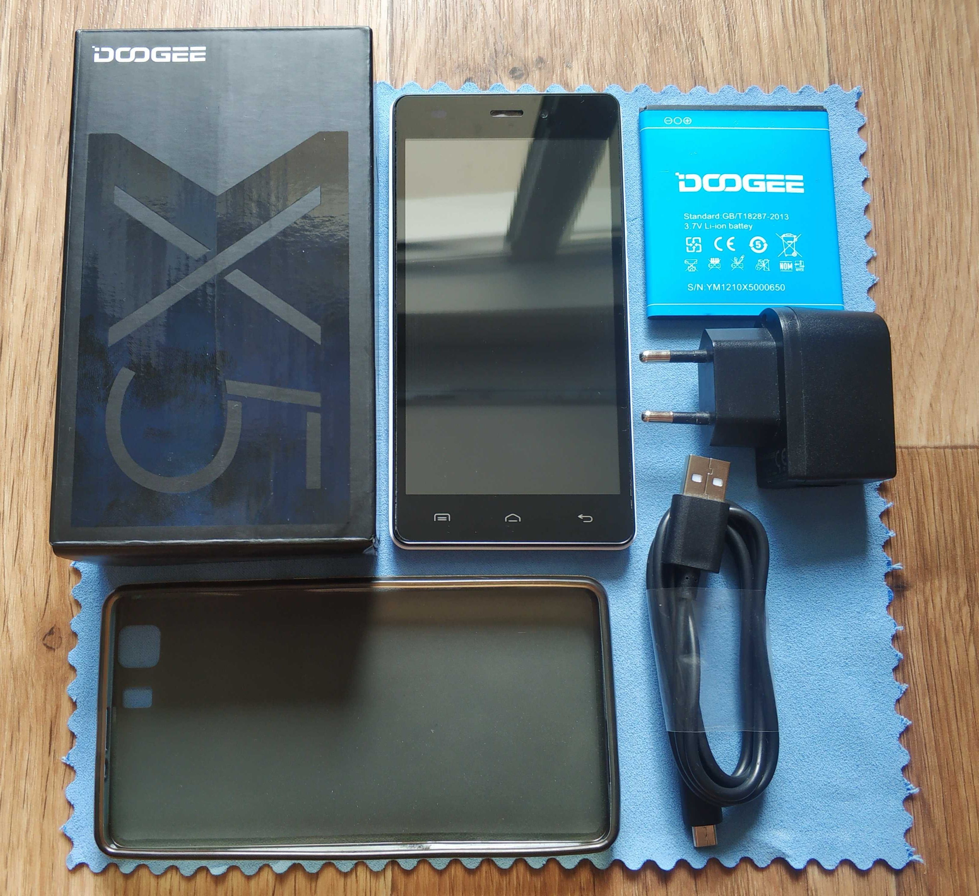 Смартфон Doogee X5, 2 sim, съемный АКБ