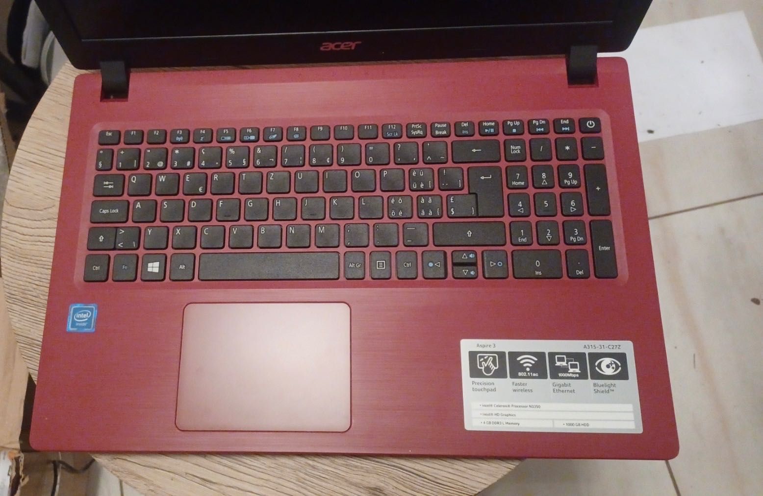 Laptop ACER Aspire 3 A315-31-C27Z /4GB/1000 GB Czerwony