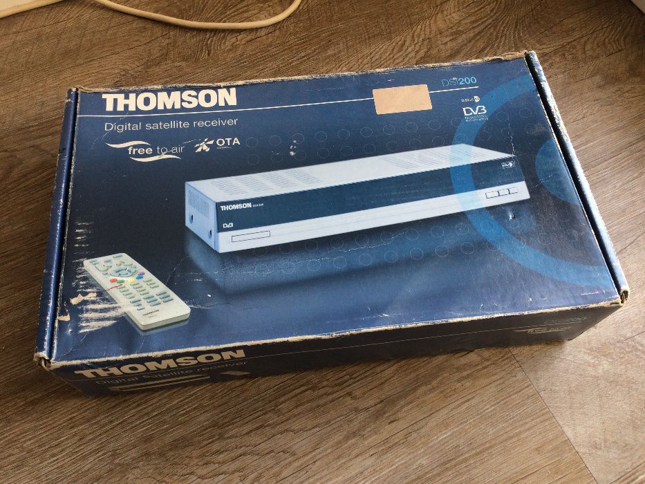 Тюнер Германия спутниковый Satellite receiver THOMSON DSI-200