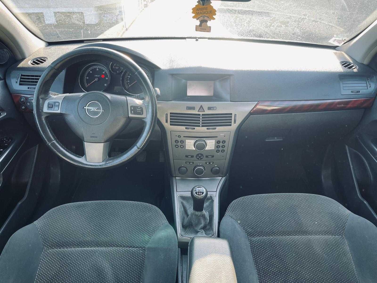 Opel Astra 1.7 CDTi Cosmo