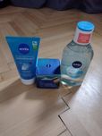 Zestaw kosmetyków Nivea z serii hydra skin efekt + żel do mycia twarzy
