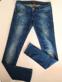 Spodnie jeans Gucci 40