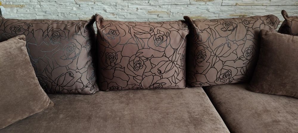 Sprzedam rogówkę narożnik z bardzo dużą pow.spania.