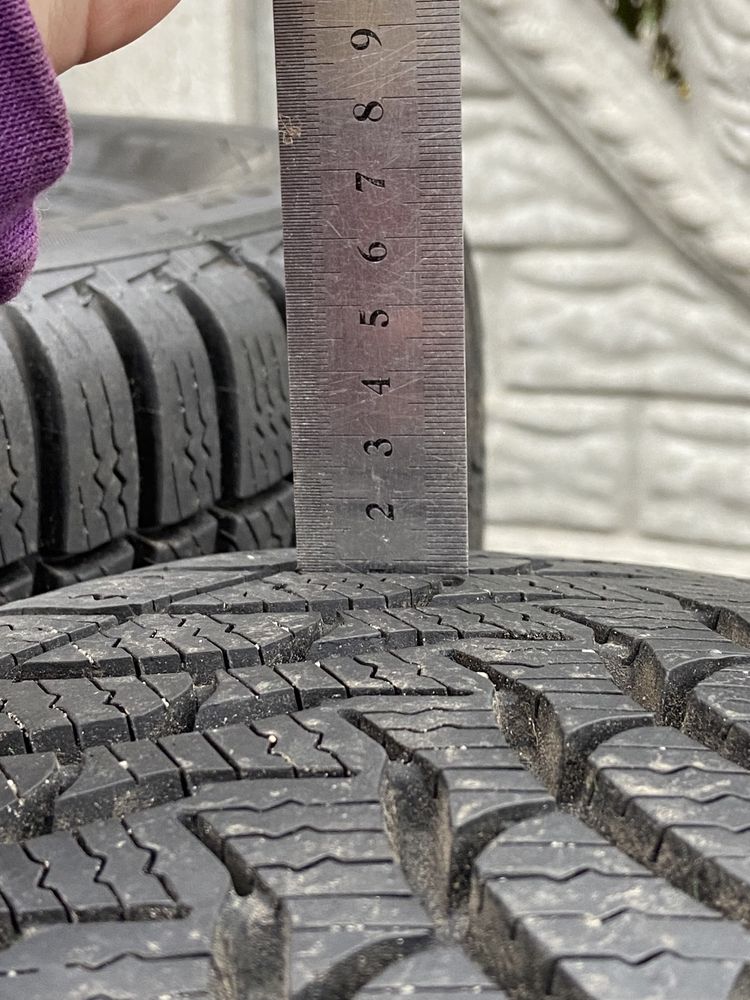 Зимові шини 225/55 R16 95H (наварка польська)