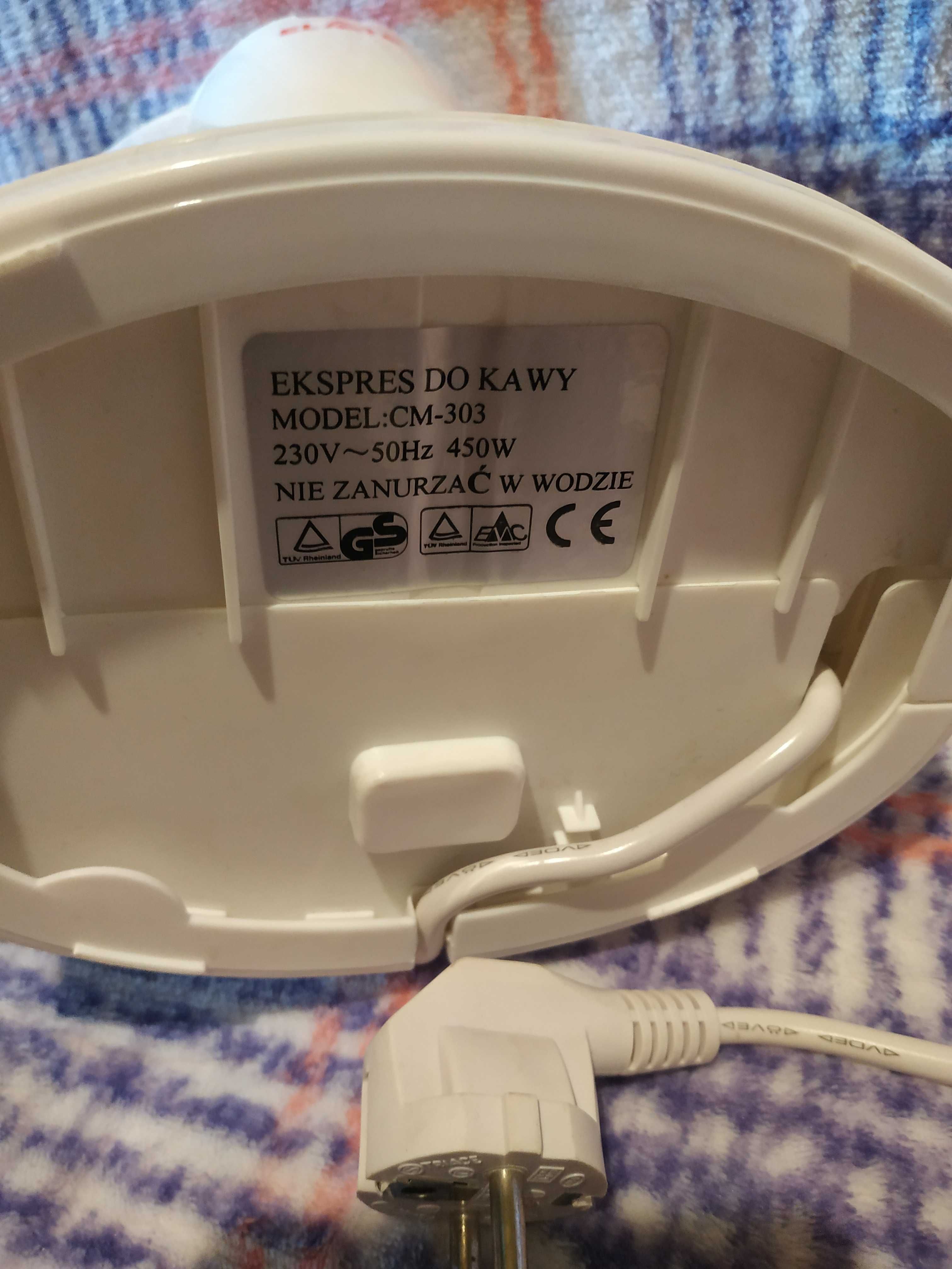 Ekspres do kawy CM-303