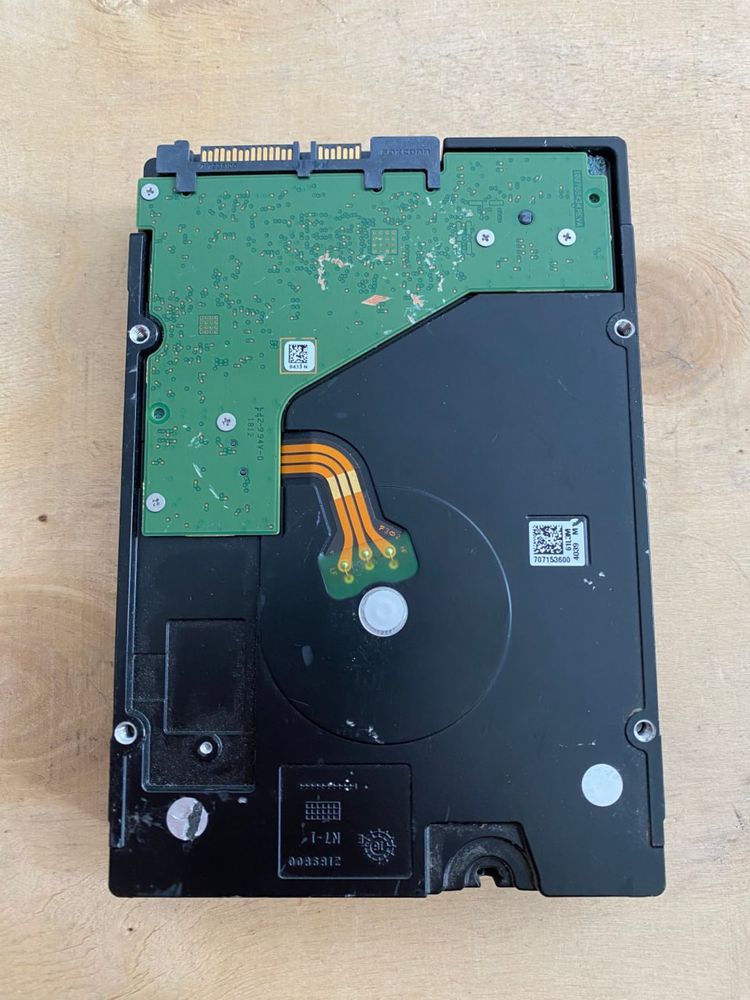 Жорсткий диск HDD 3.5 формату на 8ТБ /Seagate