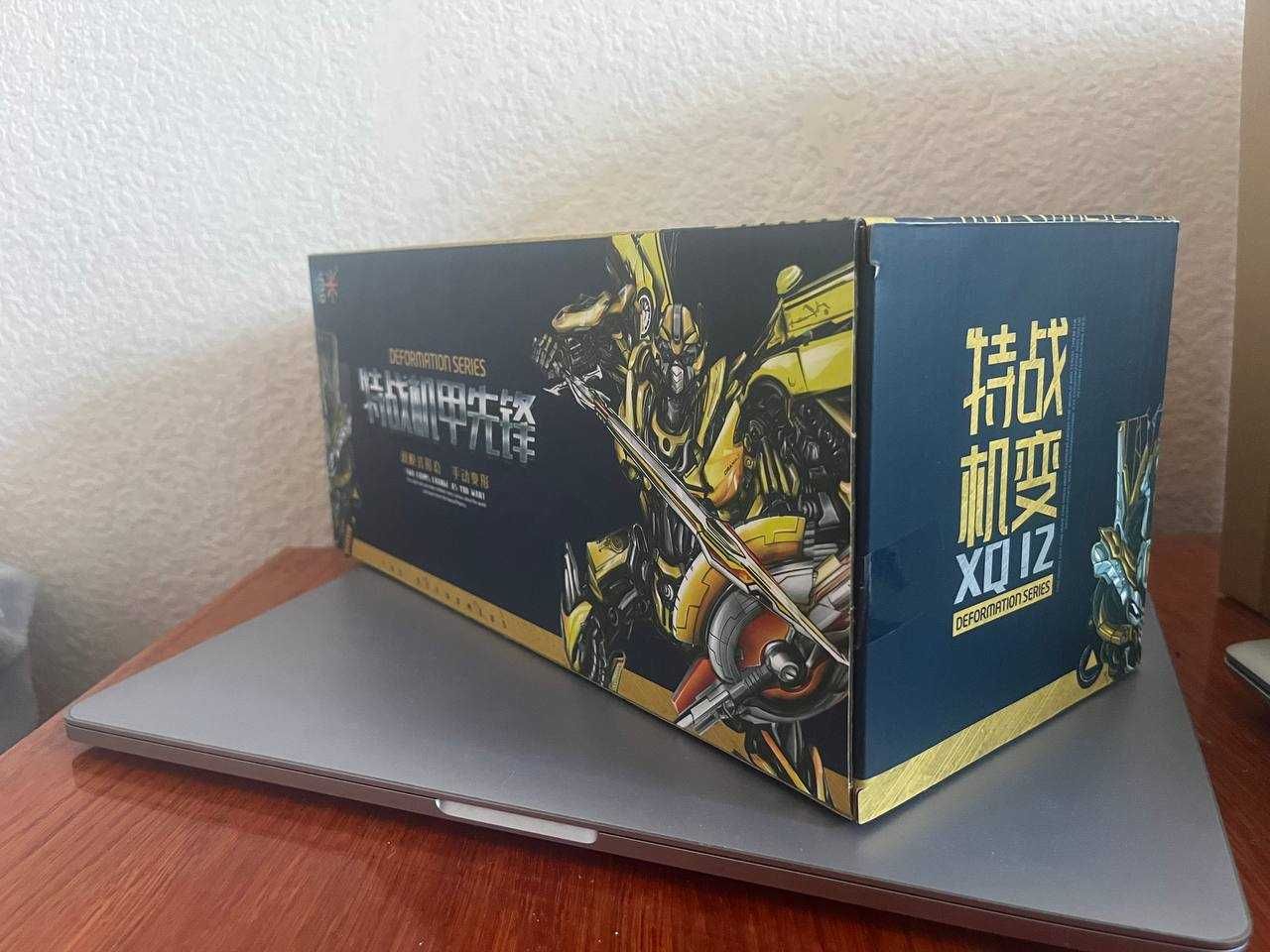 Велетенський  робот Трансформер Бамбл Bumblebee  45  см