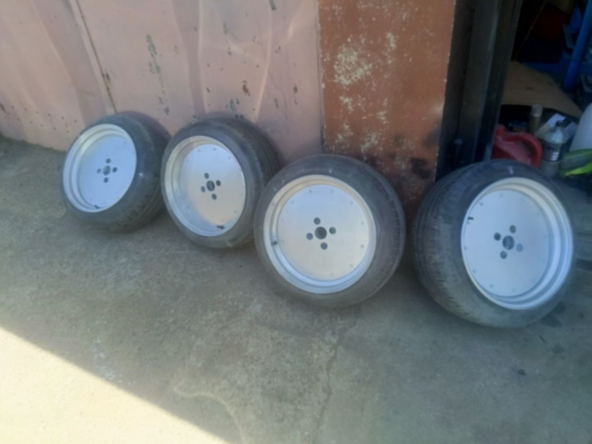 R16 SSR MK1 8.5/9.25j  to nawet nie są one 4x100 185/50/16