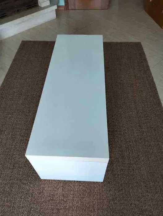 Mesa centro lacada Ikea Usada
