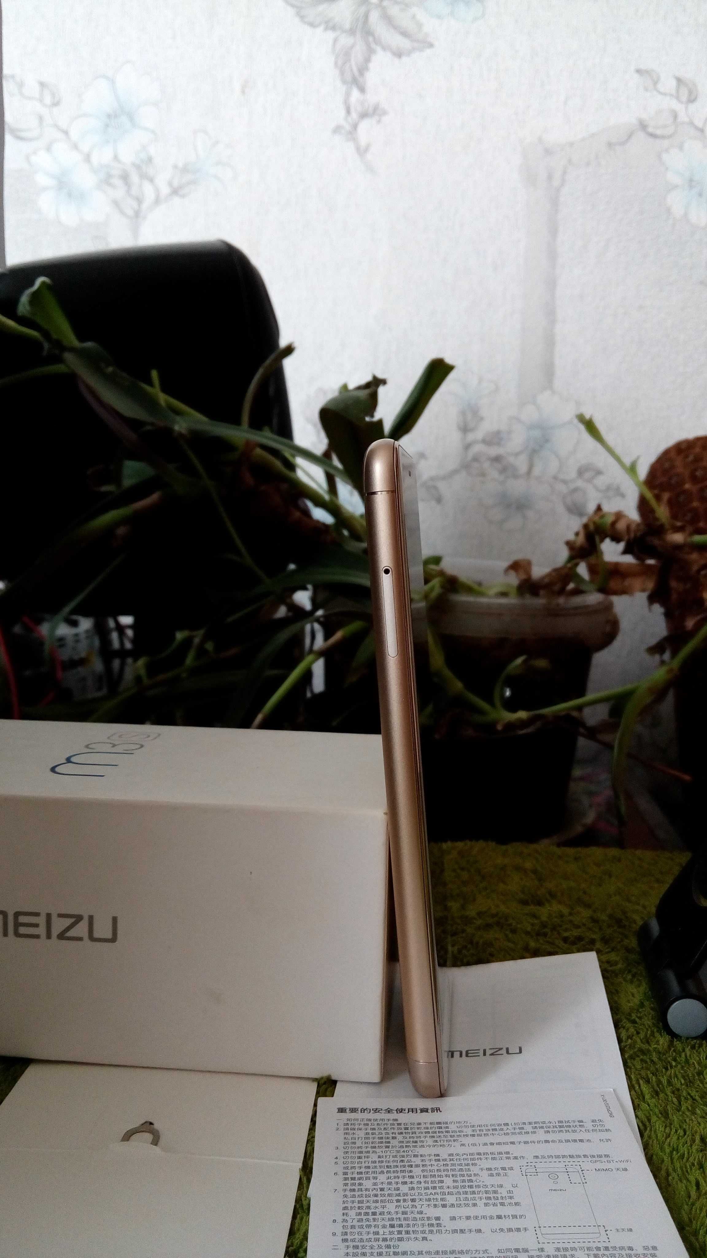 Новенький Meizu 4G-3/32gb, 8 Ядер, с плеймаркетом без дефектов.