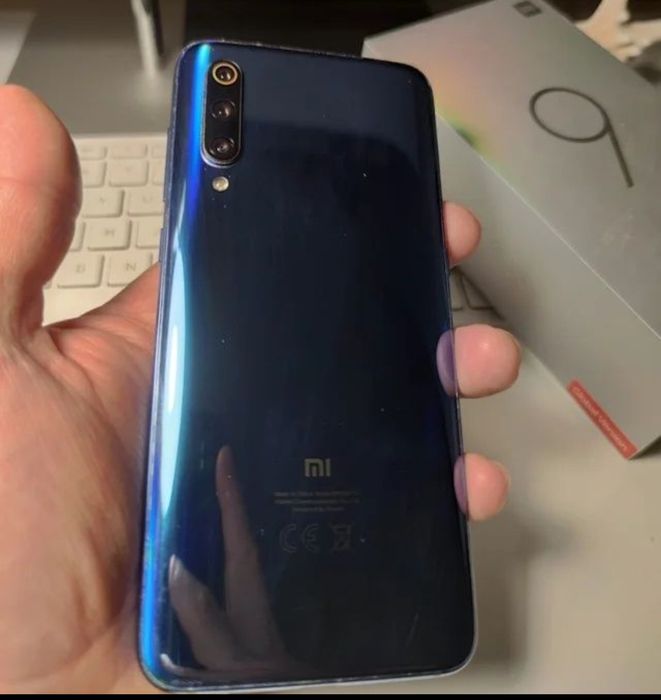 Xiaomi Mi 9 Smartphone