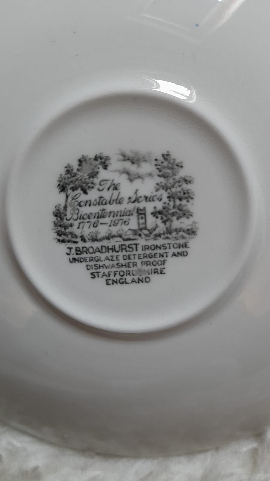 Porcelana angielska. Śliczne filiżanki do kawy