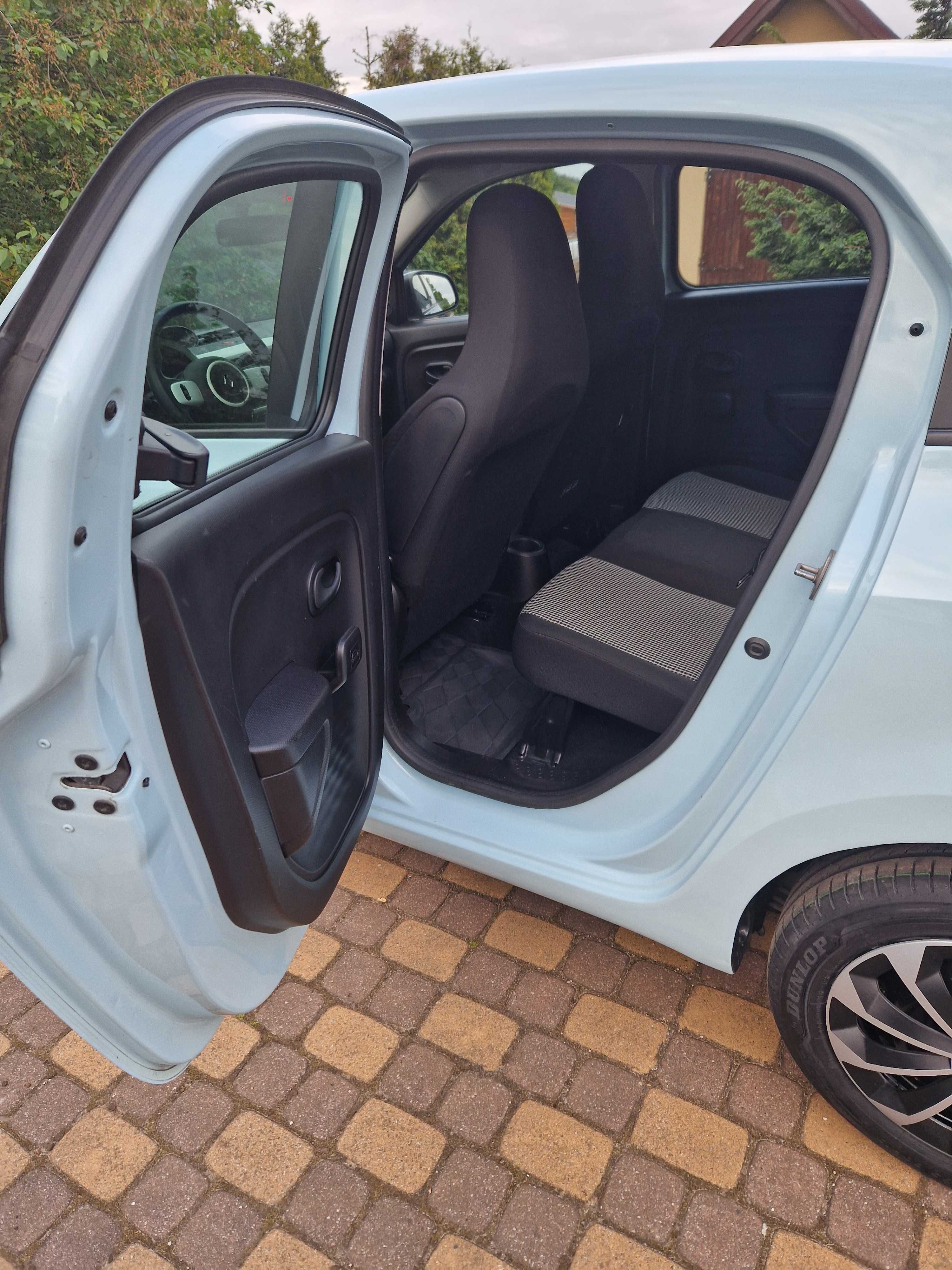 Renault Twingo 1,0 cm3 rok 2017, 4 drzwi, 74tyś.km