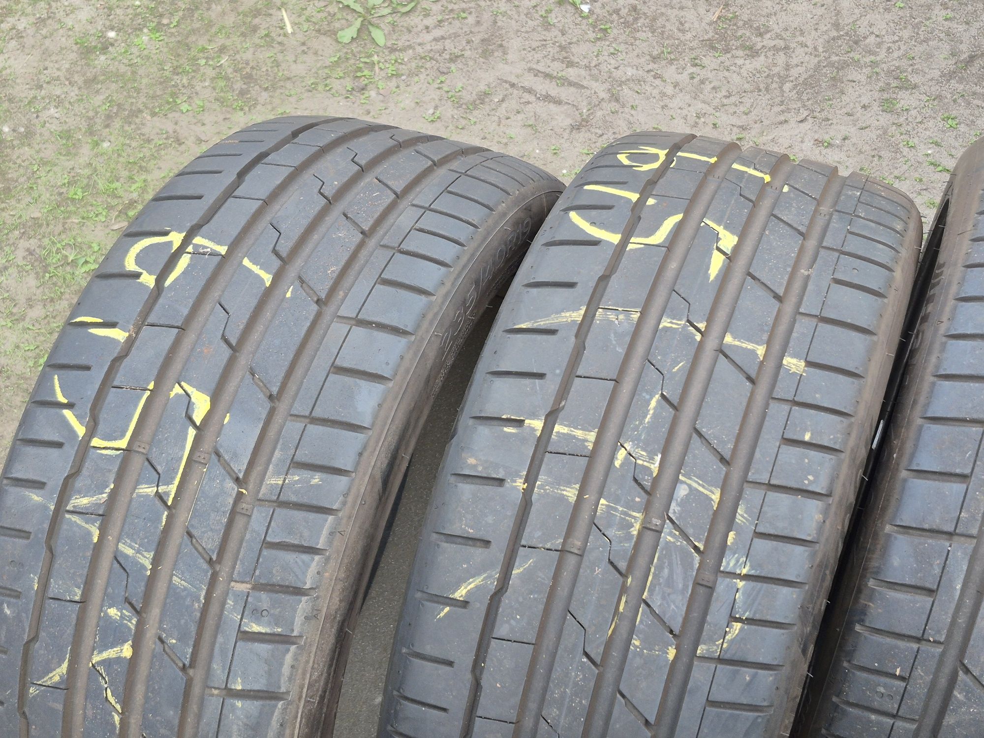 Opony letnie Hankook 235/40r19 komplet 6.5mm+Gratis