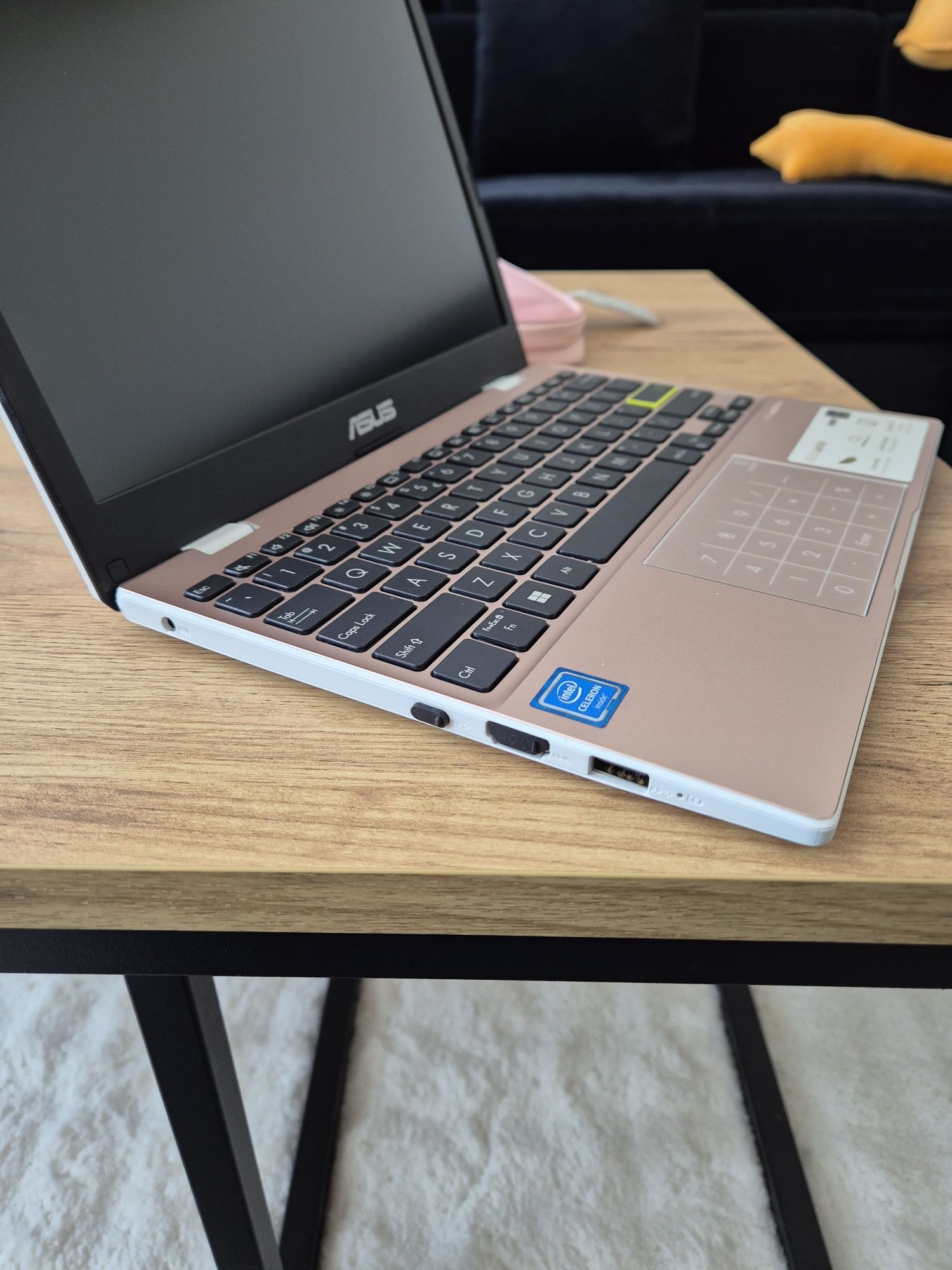 Notebook asus stan idealny jak nowy