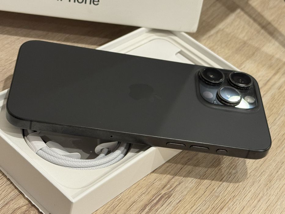 Iphone 15 Pro Max 256GB Como novo Original Black Titanium