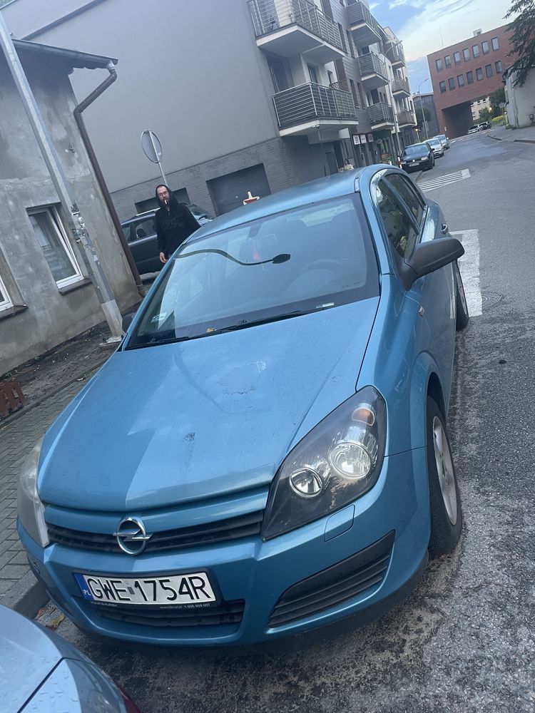 Samochód Opel Astra 1.7