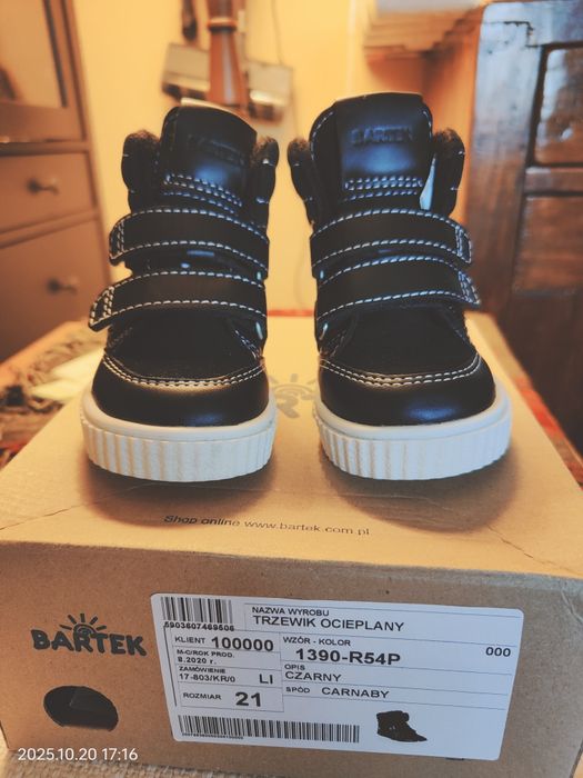 NOWE Trzewiki ocieplane BARTEK 1390-R54P, dla chłopców, czarny