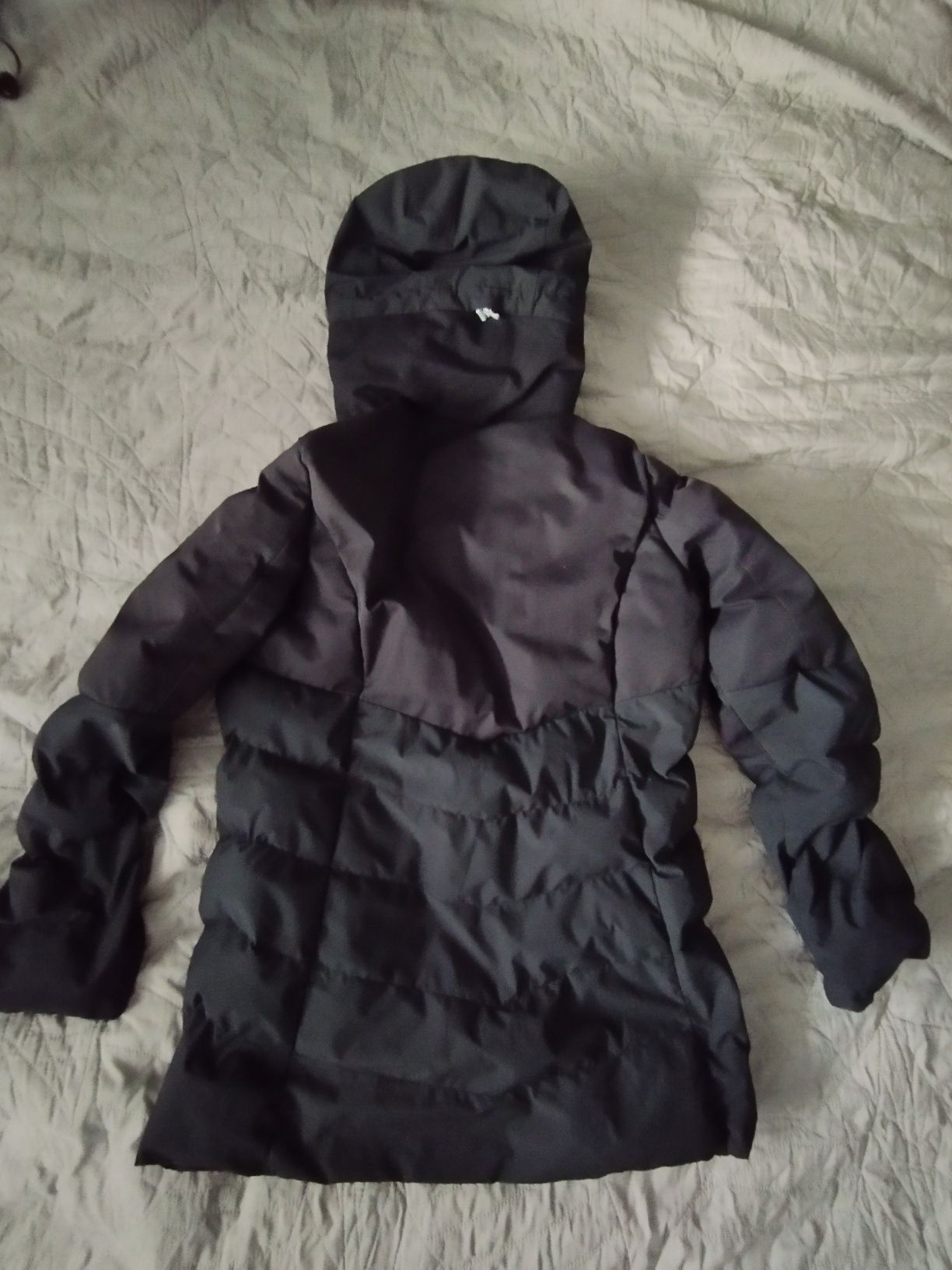 Używana kurtka damska Millet Olmedo Parka r. M jesienna zimowa w góry