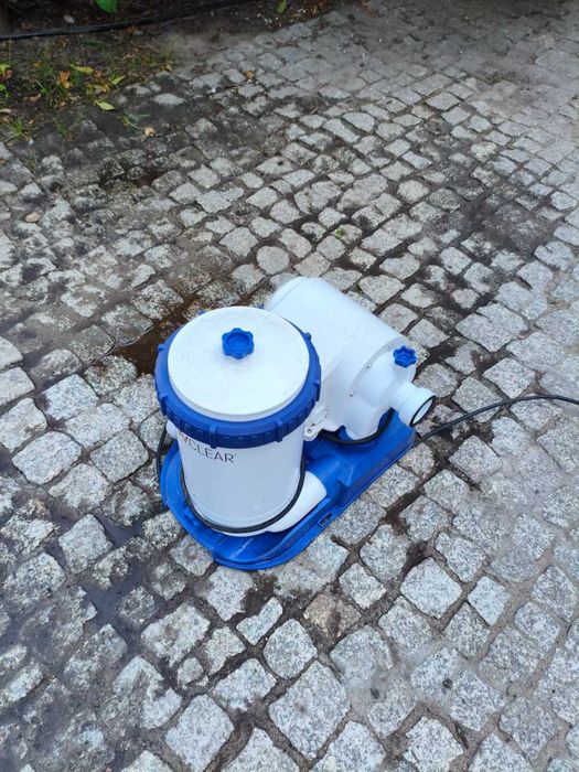 Bestway pompa do basenu z filtracją, gratis odkurzacz basenowy