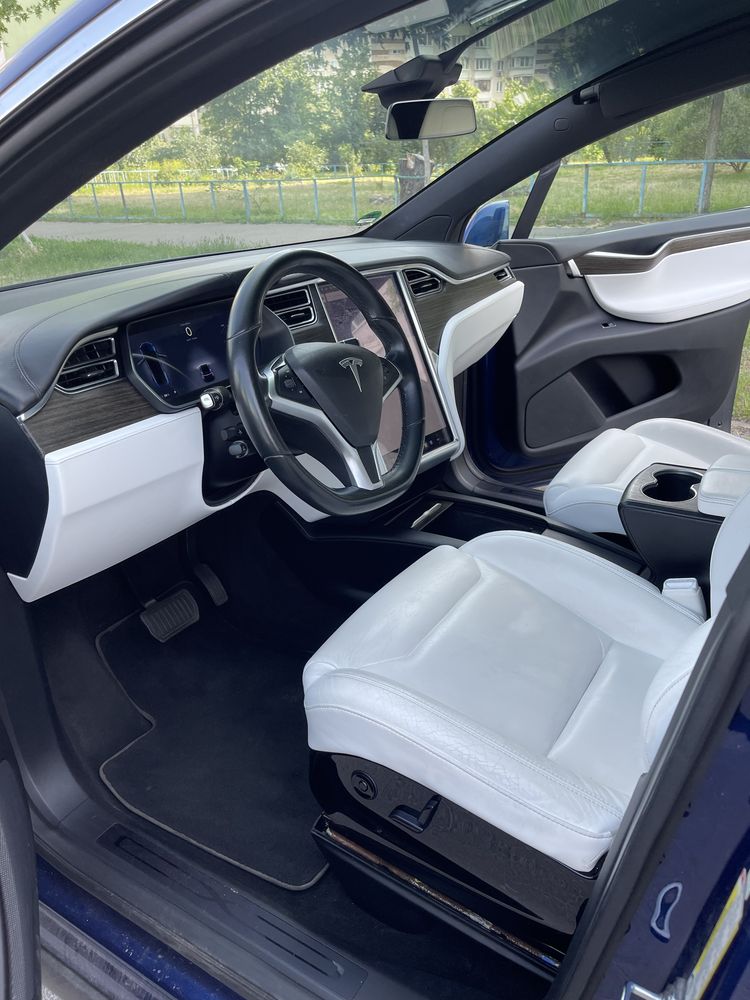 Tesla model X 90D dual motor