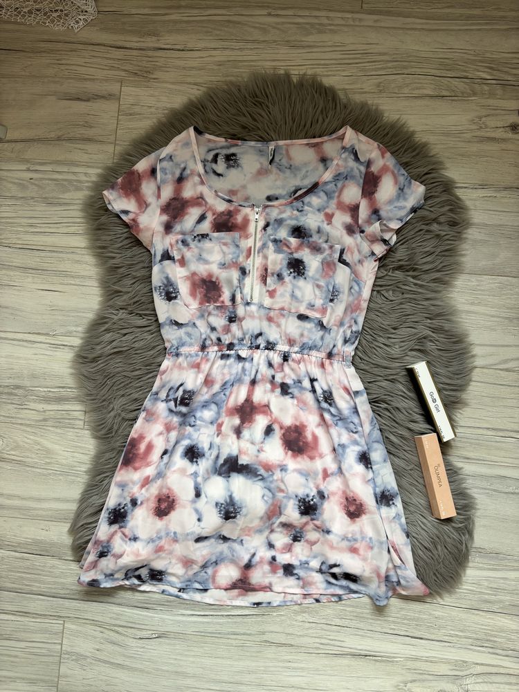Modna sukienka house xs w kwiatki na komunie wesele wiosna wiosne