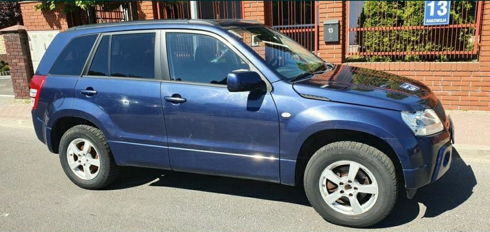Suzuki Grand Vitara 2 fotele skóra kompletne wnętrze