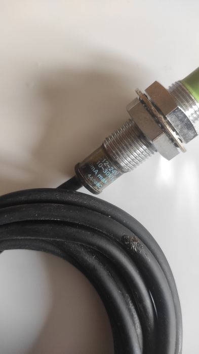 Індуктивний датчик Autonics PR12-4DN