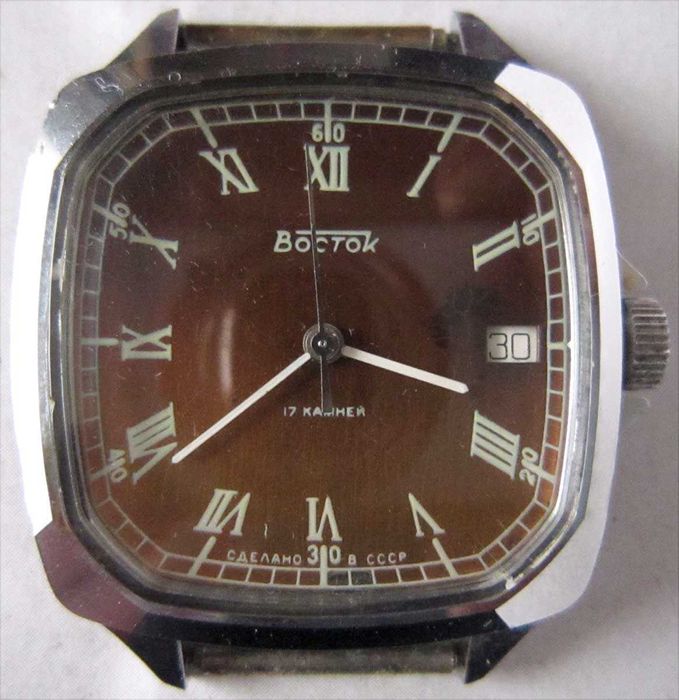 Wostok kwadrat brązowy