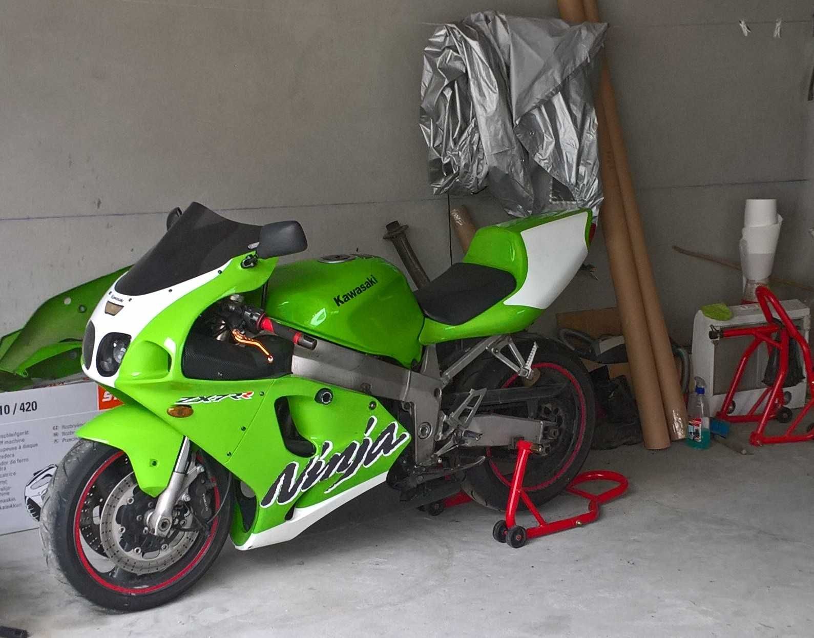 Kawasaki Ninja ZX-7R