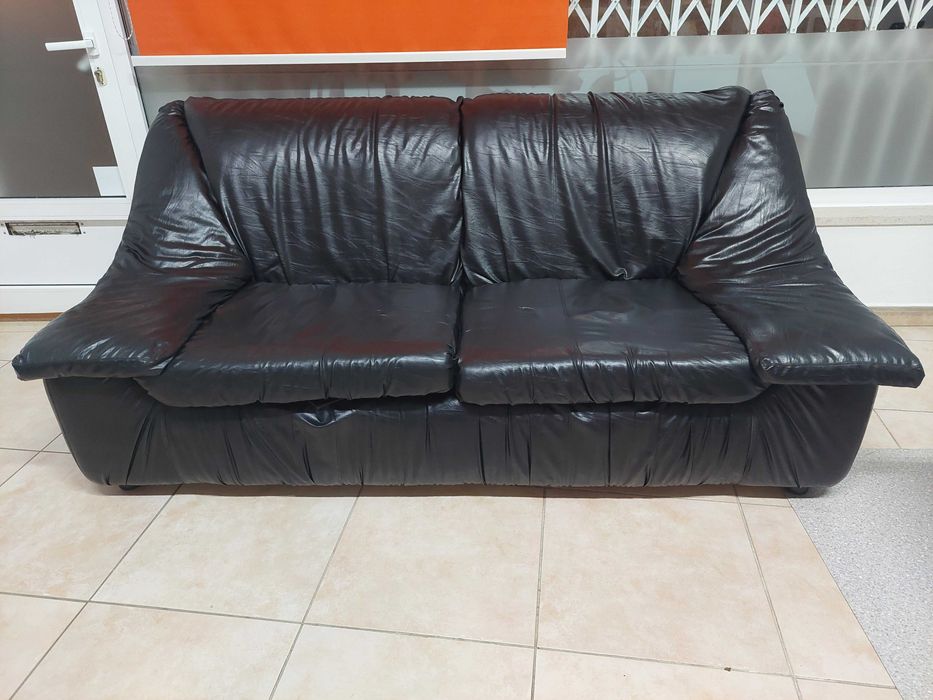 2 sofas napa preta