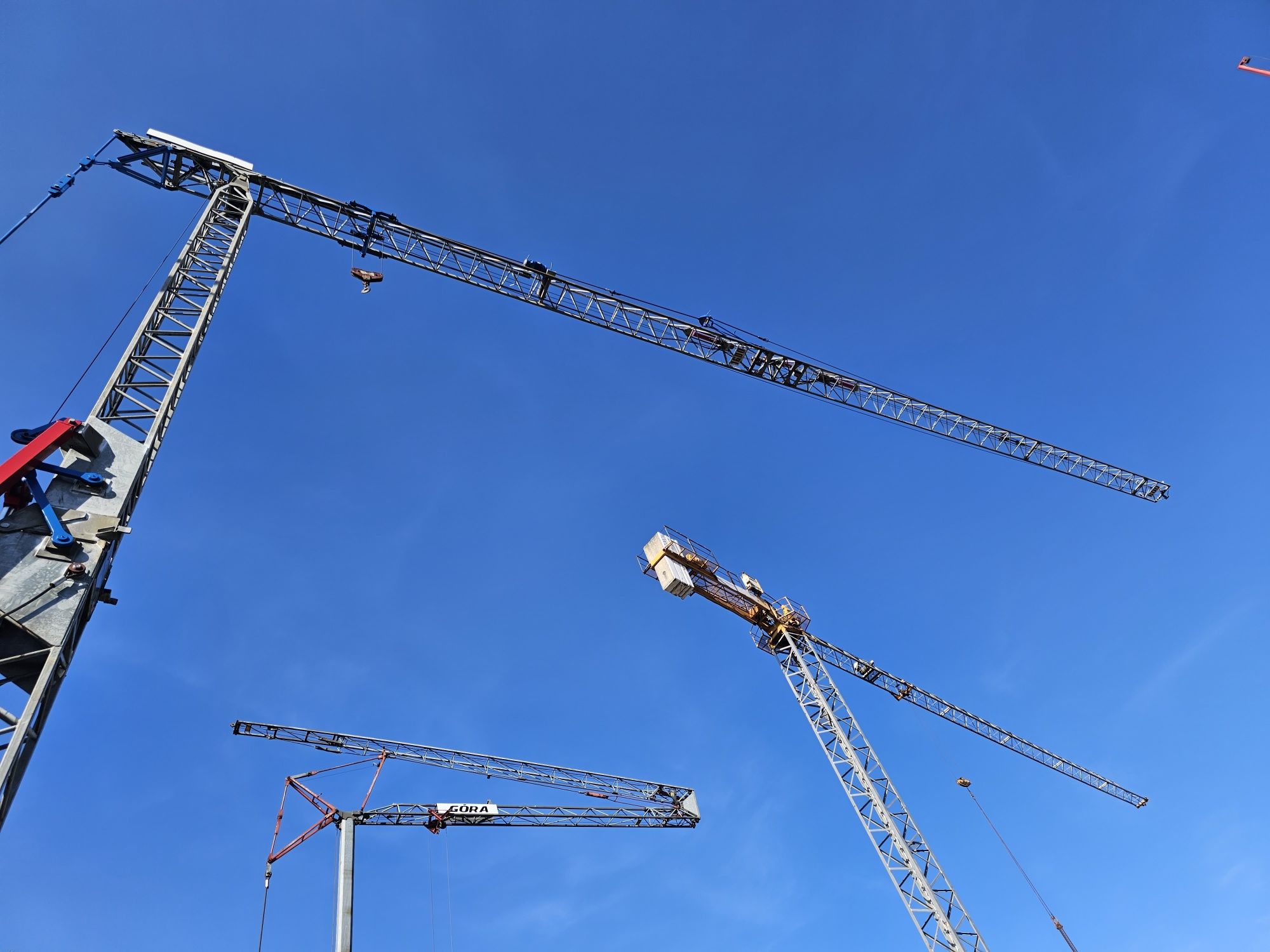 Żuraw dolnoobrotowy 26m 1600 kg żuraw szybkomontujący UDT