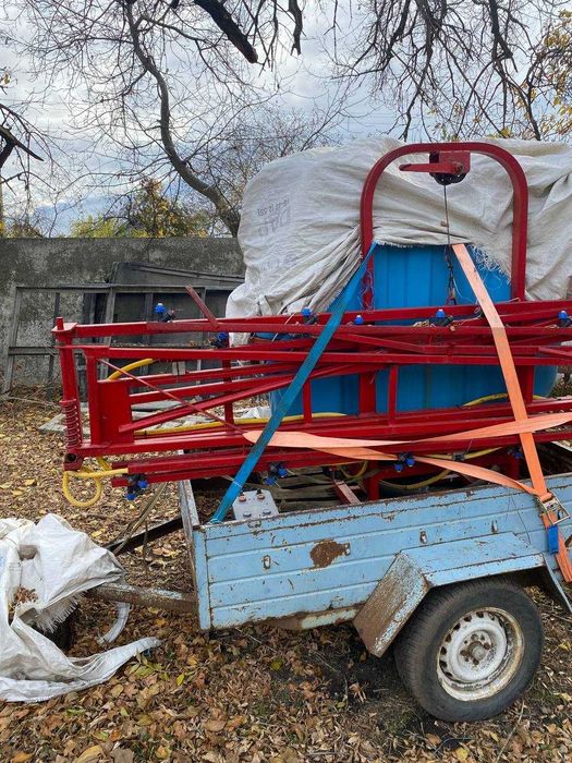 Оприскувач навісний 600 л 14 м