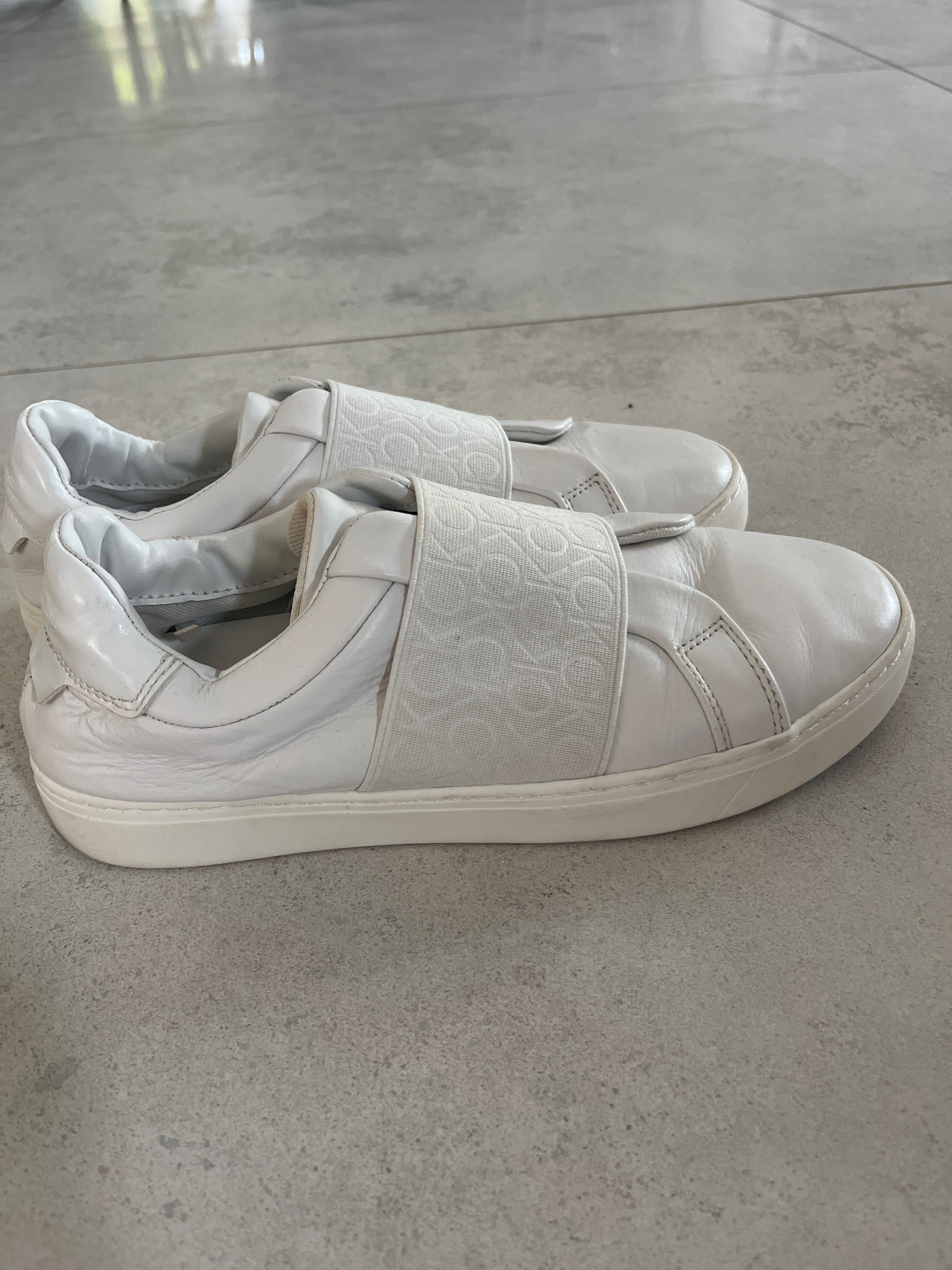 Buty wsuwki Calvin Klein rozmiar 38 na stopę 24 cm