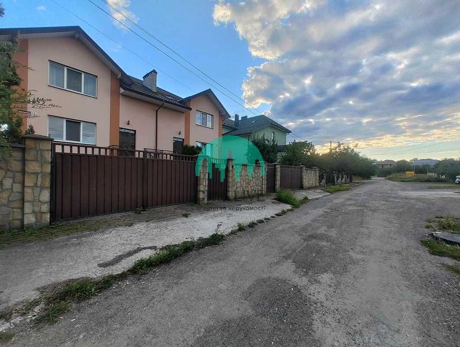 Продаж будинку в с. Угринів, поруч з містом