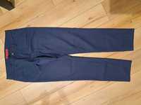 Granatowe męskie spodnie