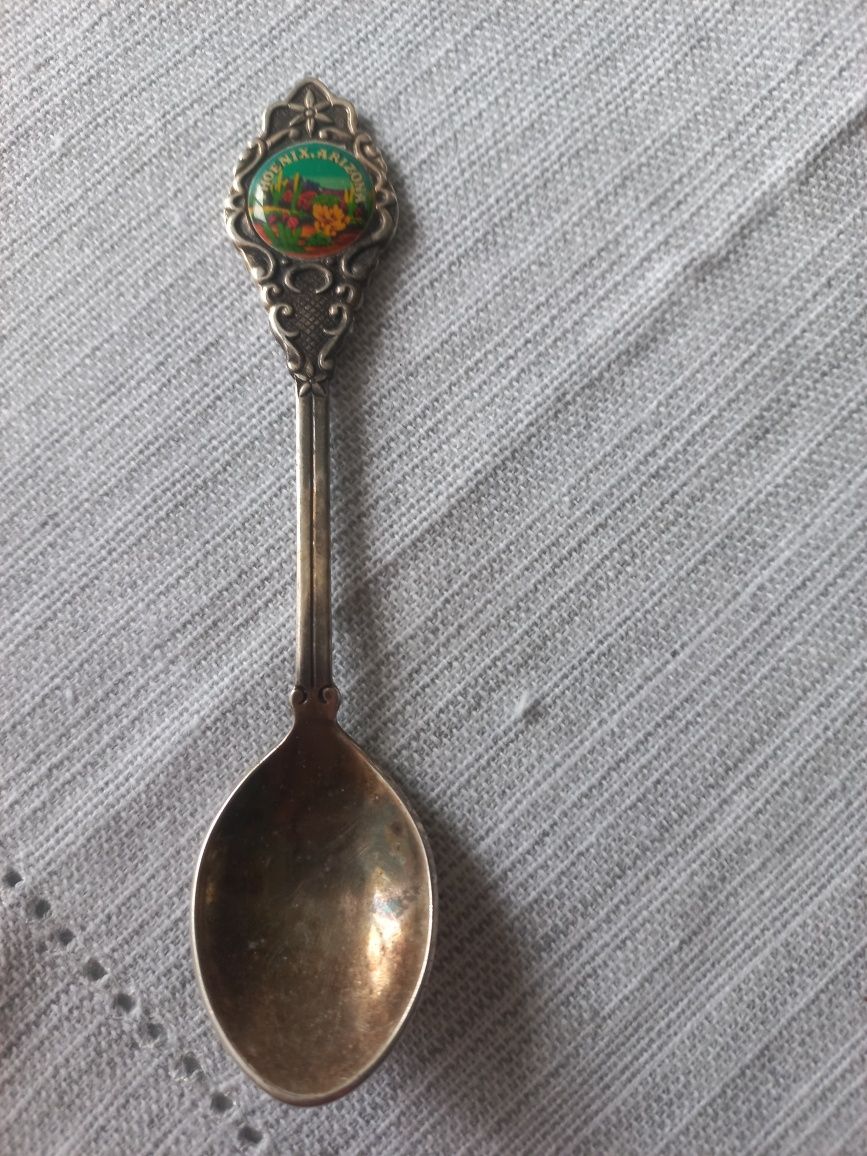 Вінтажна срібна ложка Phoenix Arizona (silverplated, колекційна)

Вінт