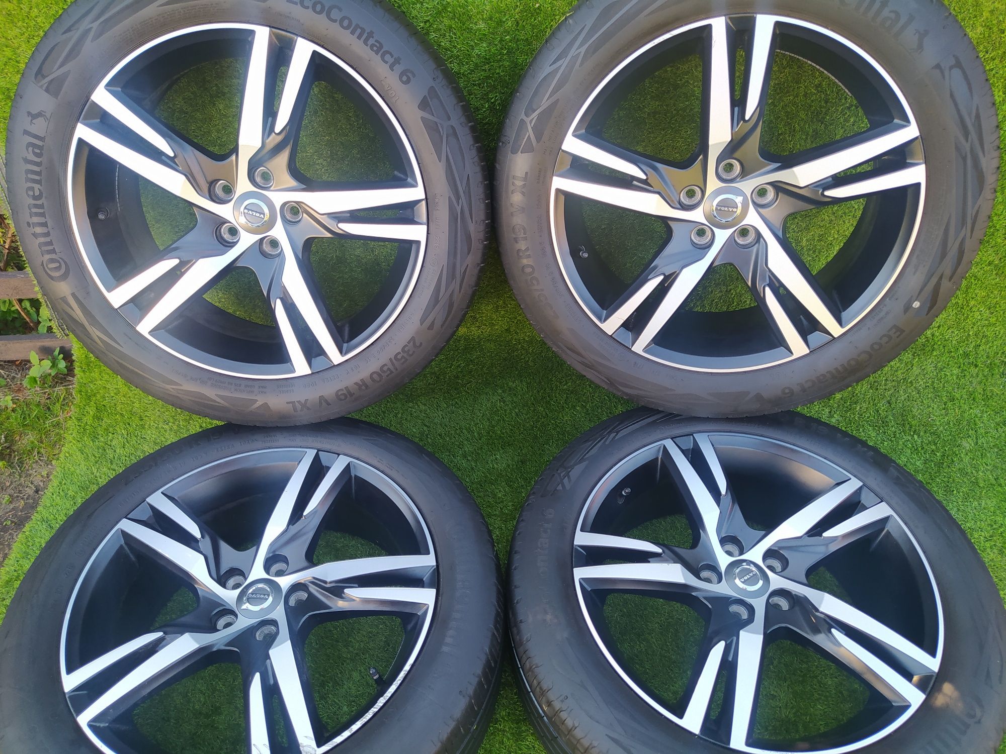 Kola felgi VOLVO XC 60 235/50 R19 Lato