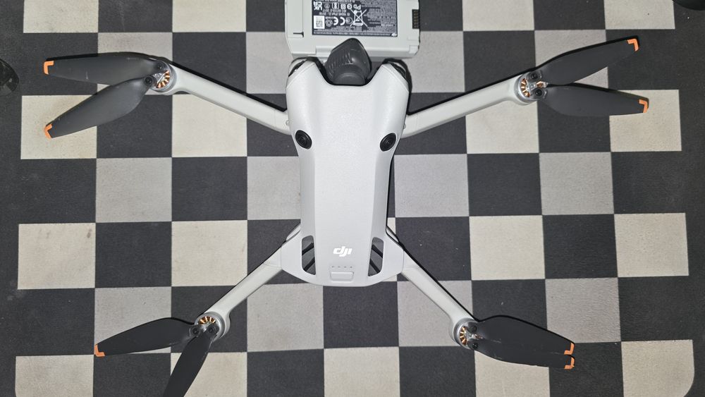 Квадрокоптер DJI mini 4 pro