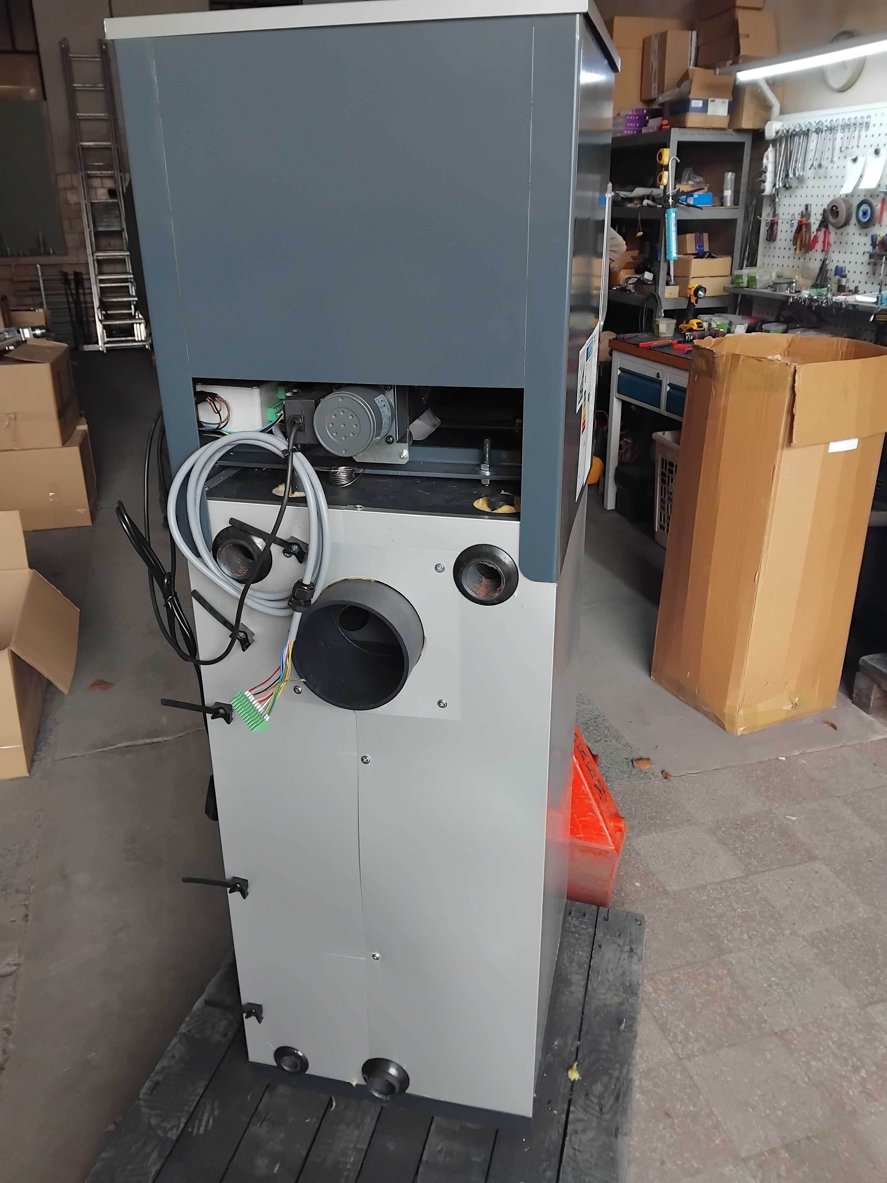 Kocioł piec na pellet pelet EKO-MG Bio xs8 o mocy 8kW Mering