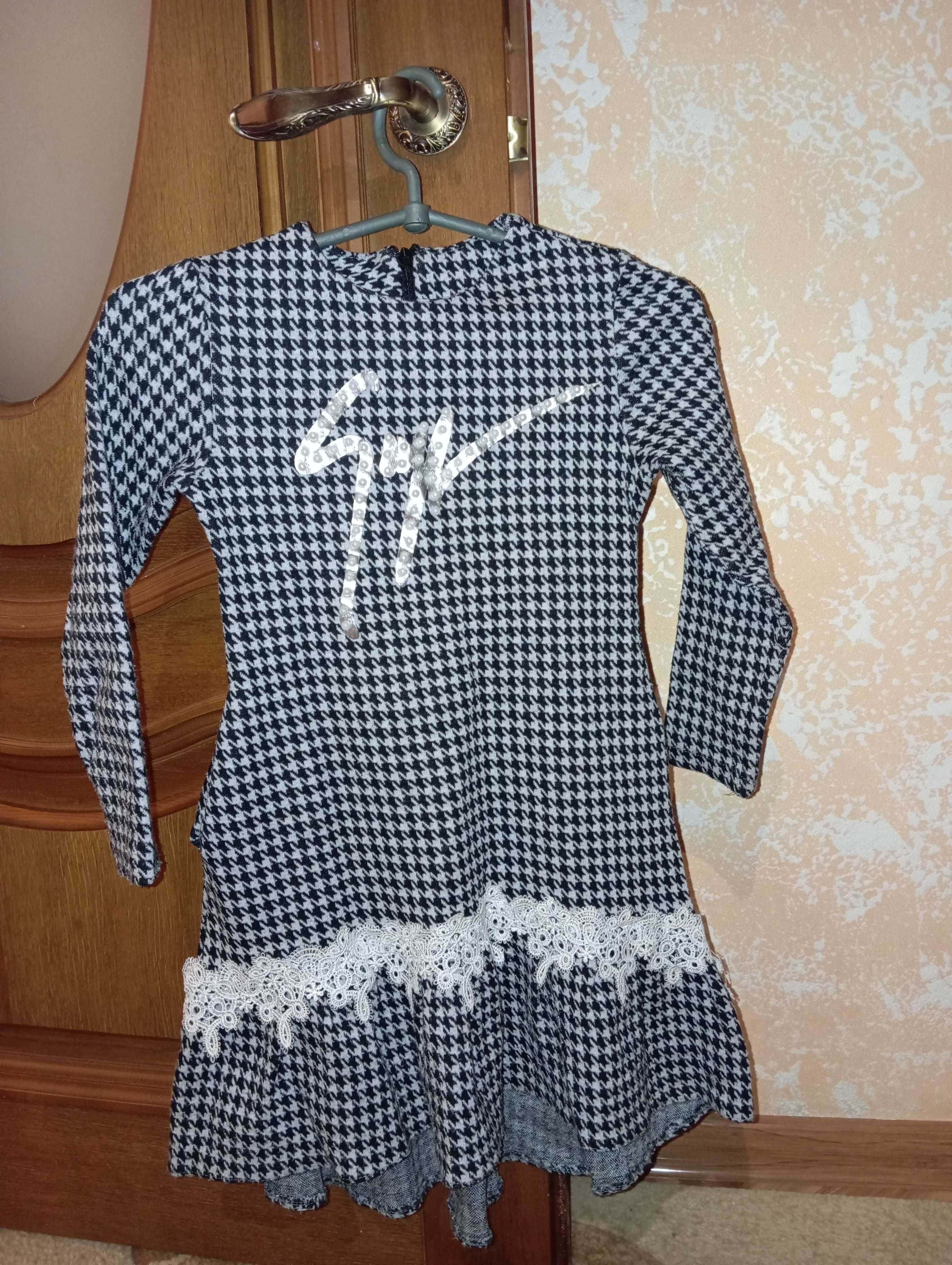 Сукенка для дівчинки
