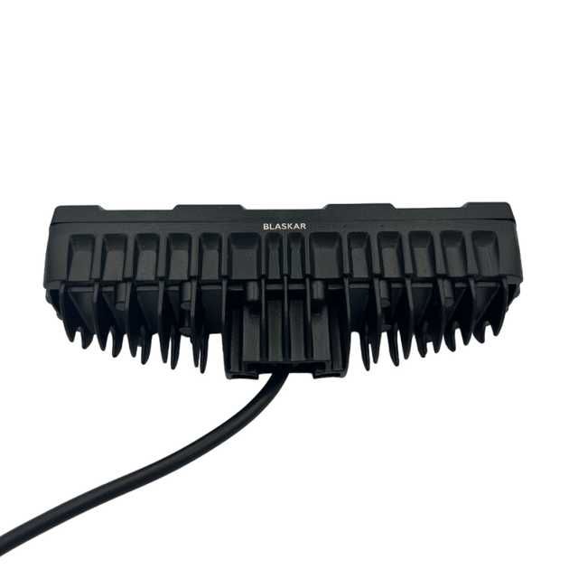 Дополнительные противотуманки на авто с 6 линзами бело жёлтго цвета