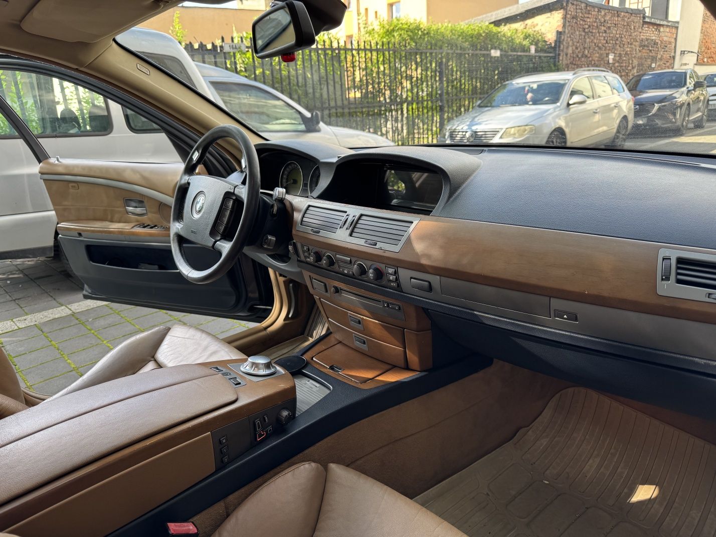 BMW E65 735i v8 Skóra
