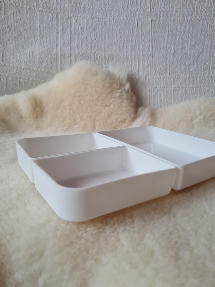 Pojemniki plastikowe organizery białe organizacja