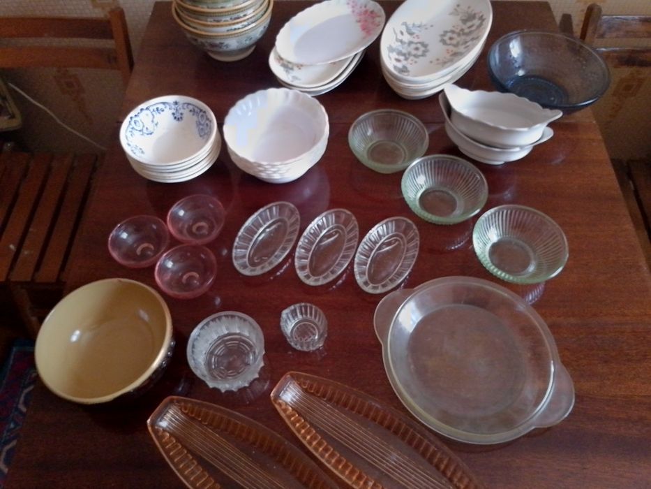 Тарелка кухонная глубокая и плоская