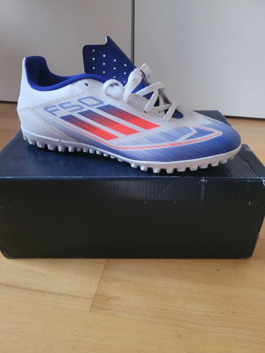 Turfy Adidas roz. 39 1/3