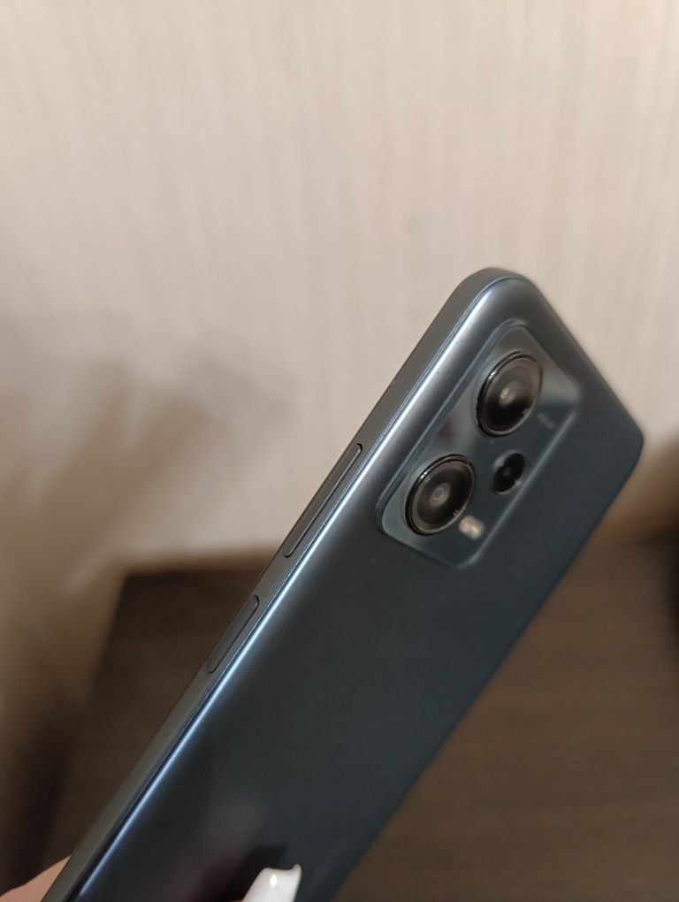 Продам телефон марки Redmi Note 12 5 G