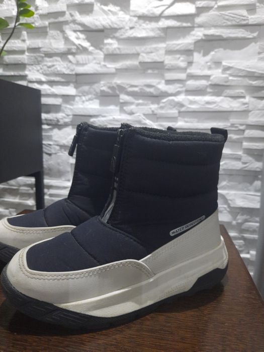 Buty chłopięce ZARA ocieplane zimowe wodoodporne r.32