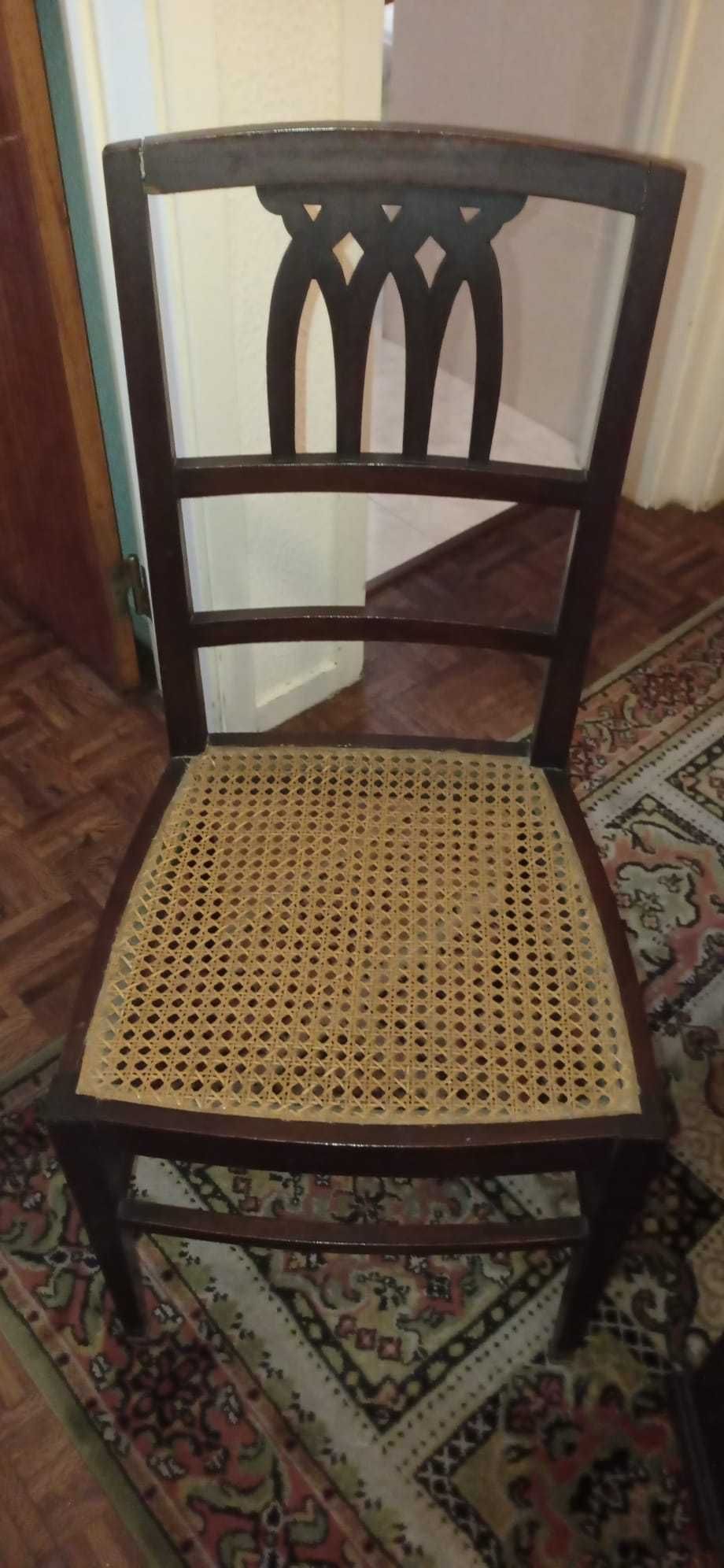 Mesa de chá com 4 cadeiras
