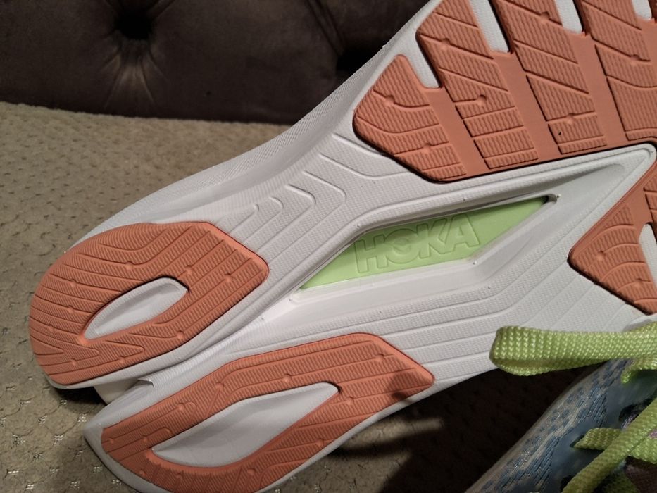Hoka Mach X. 42 розмір. 26.5см устілка. Оригінал